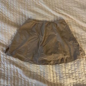 Los Angeles Apparel Women cheer skirt. Really cute, short sporty skirt